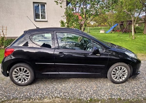 Peugeot 207 cena 9500 przebieg: 227000, rok produkcji 2007 z Krosno małe 121